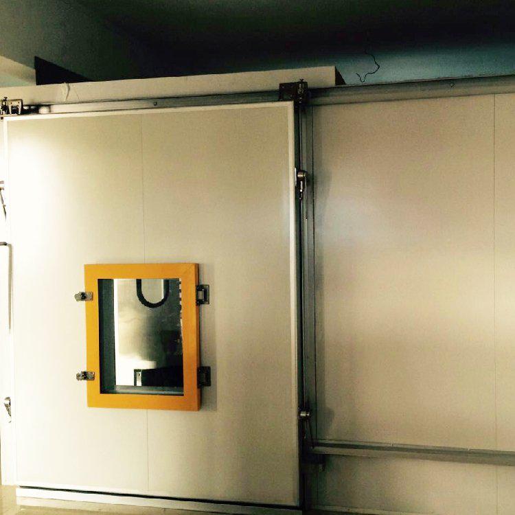 冷库门，装不装观察窗？一个小窗口里的大智慧